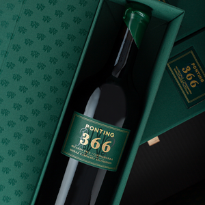 Ponting '366' Shiraz Cabernet 2020 (6 individually gift boxed bottles) + SIGNED KOOKABURRA CRICKET BALL